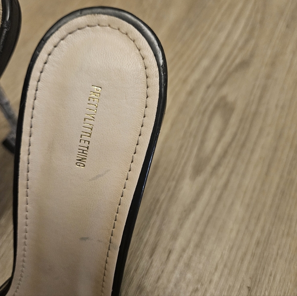 prettylittlething Black PU Clear Heeled Mules - Picture 9 of 10